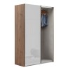 Vista diagonale con anta aperta Armadio ante scorrevoli in legno struttura Rovere Artisan con 2 ante scorrevoli a specchio modello Sliding Totò Piccinni