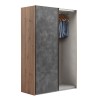 Vista diagonale con anta aperta Armadio classico in legno struttura Rovere Artisan con 2 ante scorrevoli Cemento modello Sliding Totò Piccinni