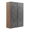 Vista diagonale con ante chiuse Armadio moderno in legno struttura Rovere Artisan con 2 ante scorrevoli Cemento modello Sliding Totò Piccinni