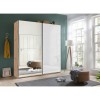 Vista ambientata Armadio guardaroba design  in legno struttura Rovere Artisan con due ante scorrevoli, 1 Bianco Lucido e 1 a Specchio modello Sliding Totò Piccinni