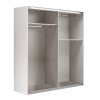 Vista diagonale senza ante Armadio ante scorrevoli in legno struttura Bianco con due ante scorrevoli, 1 Rovere Artisan e 1 a Specchio modello Sliding Totò Piccinni