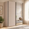 Vista ambientata con ante chiuse Armadio moderno in legno struttura Cashmere con 2 ante scorrevoli cashmere lucido e specchio modello Sliding Totò Piccinni