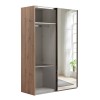 Vista diagonale con anta aperta Armadio in legno struttura Rovere Artisan con 2 ante scorrevoli a specchio modello Sliding Totò Piccinni