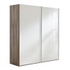 Vista diagonale con ante chiuse Armadio moderno in legno struttura Noce Brera con 2 ante scorrevoli Bianco Lucido modello Sliding Totò Piccinni