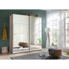 Vista ambientata Armadio design in legno struttura Noce Brera con 2 ante scorrevoli a specchio modello Sliding Totò Piccinni