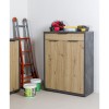 Vista ambientata Mobile contenitore in legno colore "Grigio Cemento/Rovere Miele" con 2 ante e 1 cassetto modello Dubai Totò Piccinni
