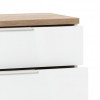 Dettaglio Cassettone in legno colore "Bianco Laccato/Rovere Riviera" con 5 cassetti modello Orbis Totò Piccinni