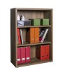 Vista diagonale Libreria design moderno  in legno colore Noce Brera con 2 ripiani modello Bali Totò Piccinni