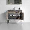 set mobile bagno con due ante con led e specchio dettaglio parte inferiore