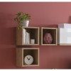 Vista ambientata Pensile soggiorno in legno colore Rovere Miele 3 cubi modello Kroma Totò Piccinni