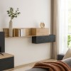 Vista ambientata Pensile in legno colore "Rovere Miele/Nero Chalet" con 3 vani e 3 ribalte modello Kroma Totò Piccinni
