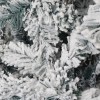 foto dettaglio albero artificiale innevato  Morgex Totò Piccinni. neve artificiale realizzata con floccatura.