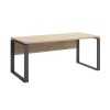 Vista diagonale Scrivania porta pc in legno colore Rovere Miele con gambe in metallo nere modello Toronto Totò Piccinni