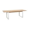 Vista diagonale Tavolo moderno allungabile in legno colore Rovere Artisan con gambe in ferro bianche Totò Piccinni