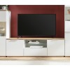 Vista ambientata Mobile porta tv classico in legno colore "Bianco Laccato/Rovere Rivera" con 6 cassetti modello Orbis Totò Piccinni