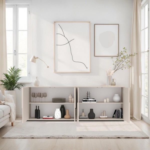 Vista ambientata frontale madia in legno 4 ante, base con o senza piedini colore "cashmere" modello Atlas Totò Piccinni