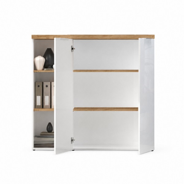 Vista frontale mobile basso 2 ante e 3 vani colore "bianco lucido/rovere cadiz" modello Kreo, Totò Piccinni
