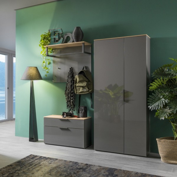 Vista ambientata Armadio guardaroba in legno colore "Grigio Laccato/Rovere Miele" 2 ante e 6 ripiani modello Zenit Totò Piccinni