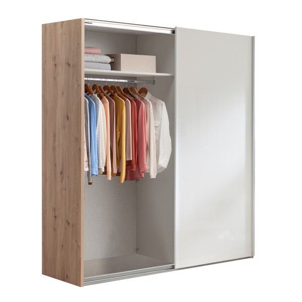 Vista diagonale con 1 anta aperta Armadio classico in legno struttura Rovere Artisan con due ante scorrevoli, Bianco Lucido modello Sliding Totò Piccinni