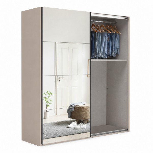 Vista diagonale con anta aperta Armadio ante scorrevoli in legno struttura Cashmere con 2 ante scorrevoli a specchio modello Sliding Totò Piccinni