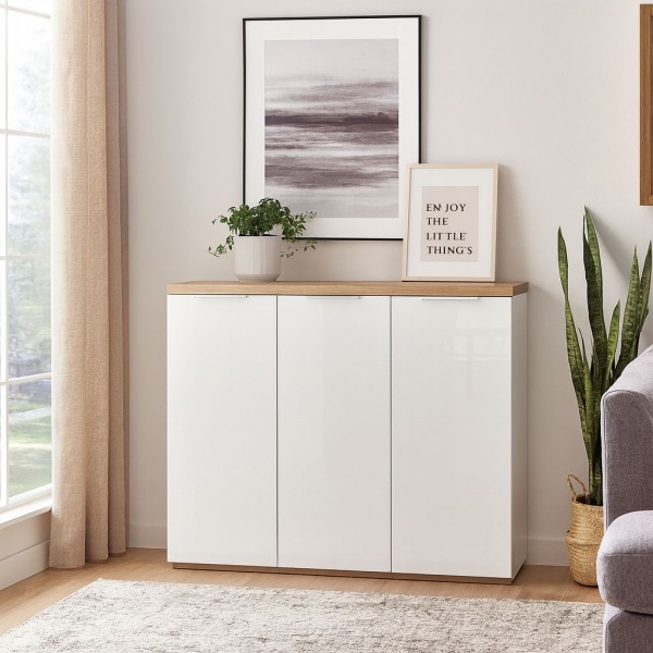 Vista ambientata Mobile contenitore moderno in legno colore "Bianco Laccato/Rovere Riviera" con 3 ante modello Orbis Totò Piccinni