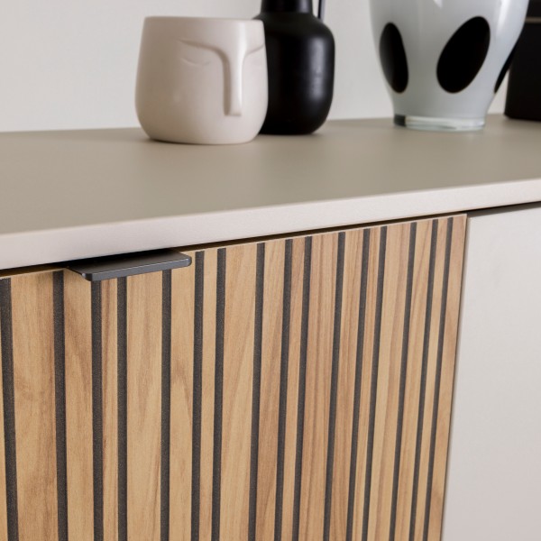 Dettaglio anta cannettata Madia in Legno Cashmere/Rovere Cannettato 2 ante modello Mandala Totò Piccinni