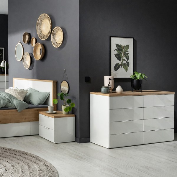 Vista ambientata cassettiera in legno doppio cassettone colore "bianco lucido/rovere riviera" modello Orbis Totò Piccinni