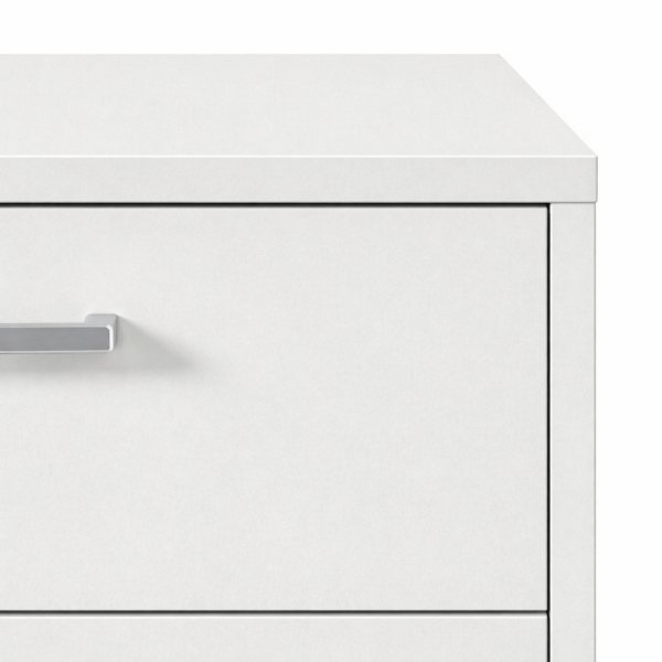 Dettaglio cassettiera in legno con 3 cassetti con ruote colore "bianco laccato" Totò Piccinni