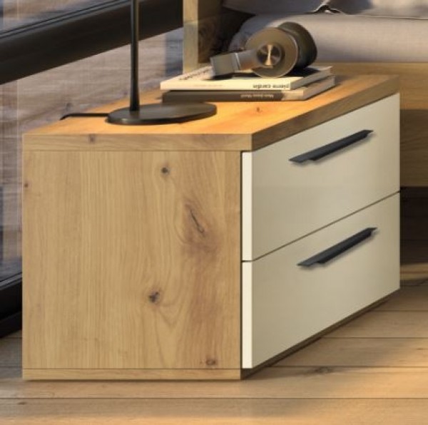 Vista ambientata Comodino in legno colore "Rovere Artisan/Grigio Laccato Lucido" con 2 cassetti modello Eden Totò Piccinni