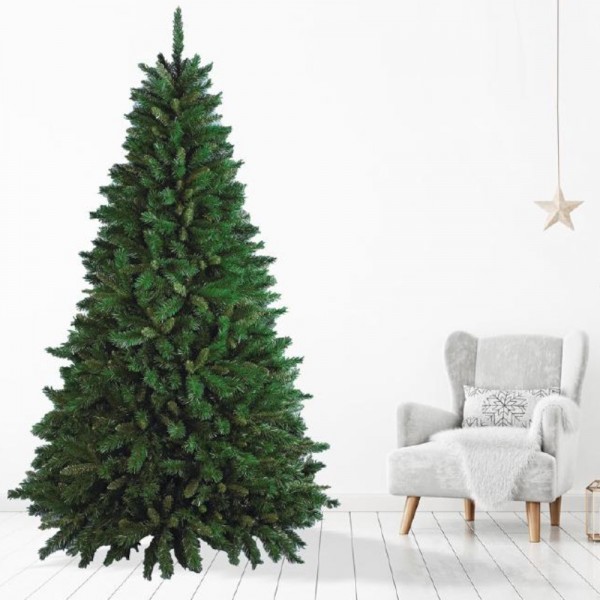 Idea Ambientata di un albero di natale foltissimo verde Flora NewTiffany New Tiffany