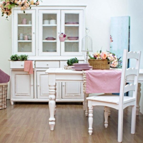 Salotto sala da pranzo con arredamento shabby chic e sedia Colette Bizzotto Bianco antico