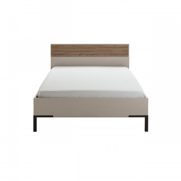 Vista frontale Letto piazza e mezza in legno colore "Cannettato/Cashmere" modello Zefiro Totò Piccinni