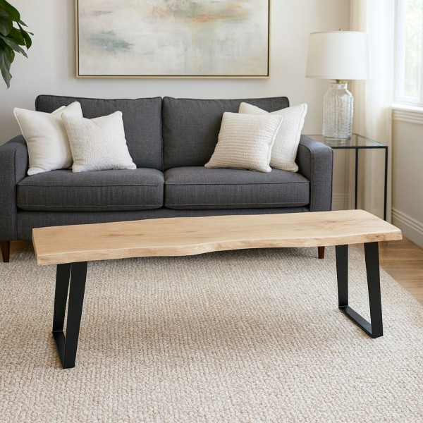 Vista ambientata Panca in legno D'Acacia con gambe in ferro modello Savana Totò Piccinni