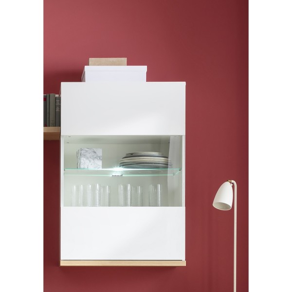 Vista ambientata Pensile in legno colore "Bianco Laccato/Rovere Miele" con 1 anta in vetro modello Orbis Totò Piccinni