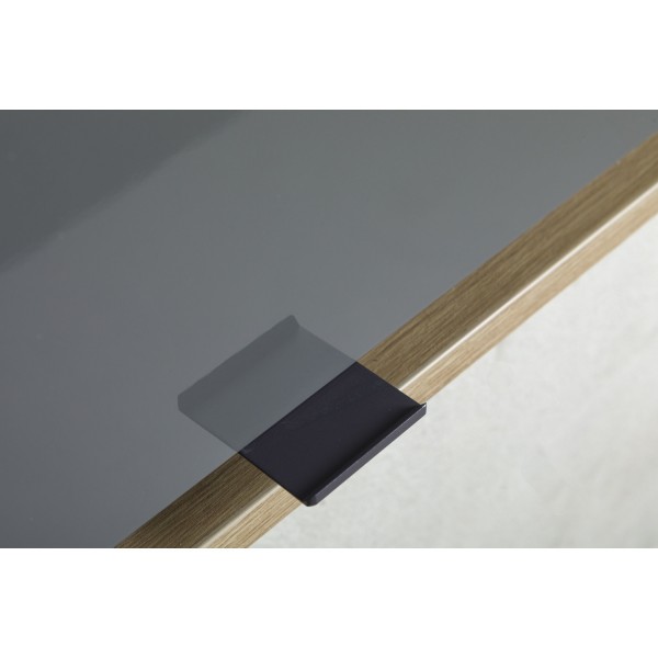 Dettaglio maniglia Pensile in legno colore "Grigio Titanio/Rovere Miele" con 1 ribalta modello Lumen Totò Piccinni