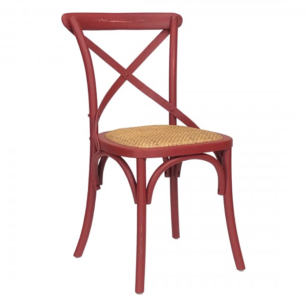 Vista diagonale di una sedia legno Cross artigianale colore rosso antico Totò Piccinni