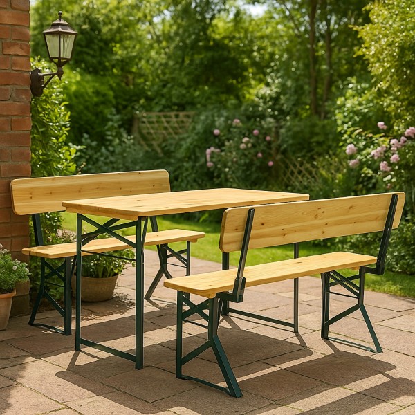 Vista ambientata Set Birreria pieghevole con tavolo e panche con schienale per 4 persone. In Legno colore naturale Totò Piccinni