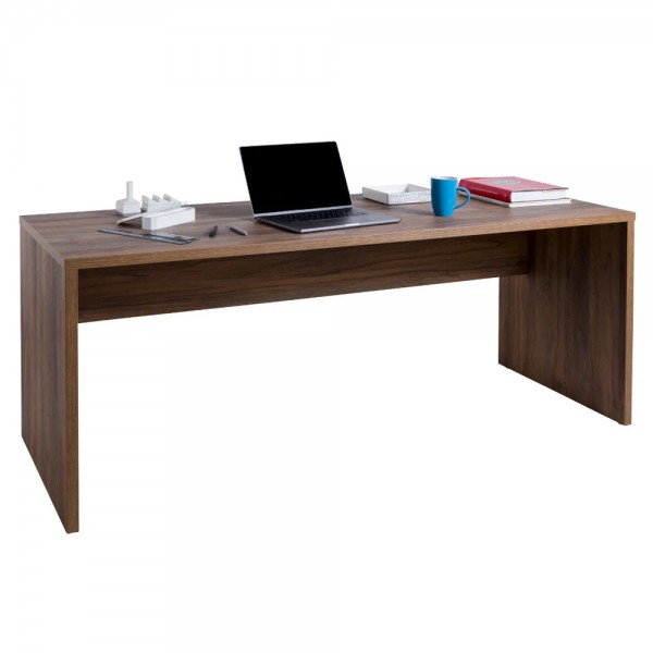 Vista diagonale Scrivania da ufficio in legno colore Noce Brera modello Bali Totò Piccinni
