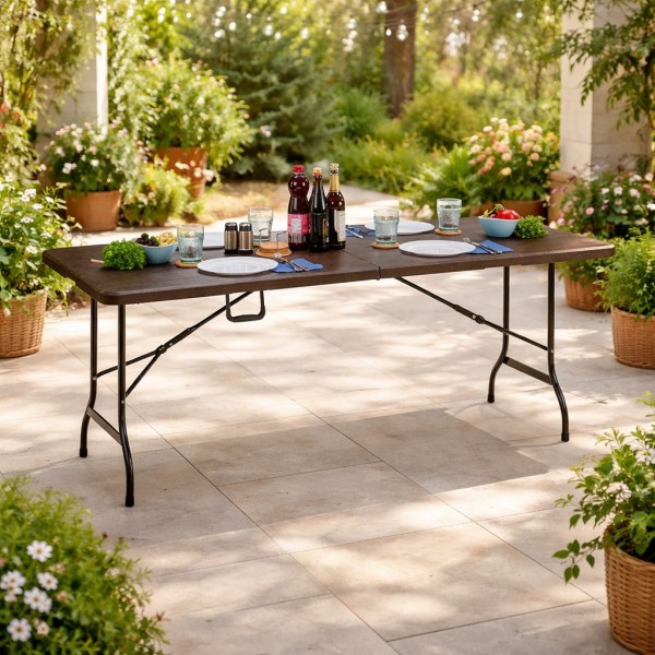 Vista ambientata tavolo pieghevole a valigietta