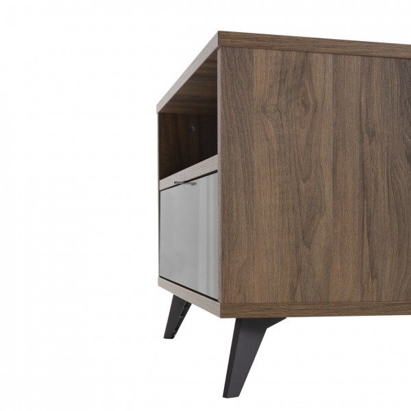 Dettaglio tavolino da salotto in legno 1 cassetto e 2 vani colore "grigio scuro laccato/noce brera" modello Celestia Totò Piccinni